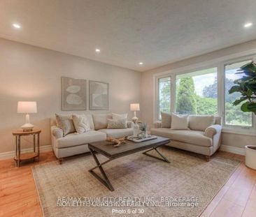 Detached Home For Lease | X8078650 - Photo 4