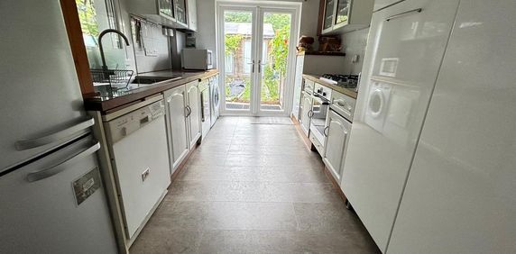 1 bedroom end of terrace house to rent - Photo 2