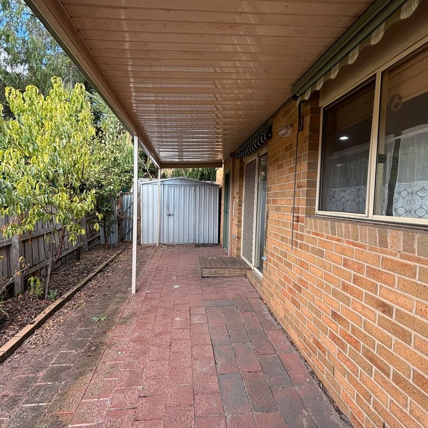 Prime Location - Photo 1