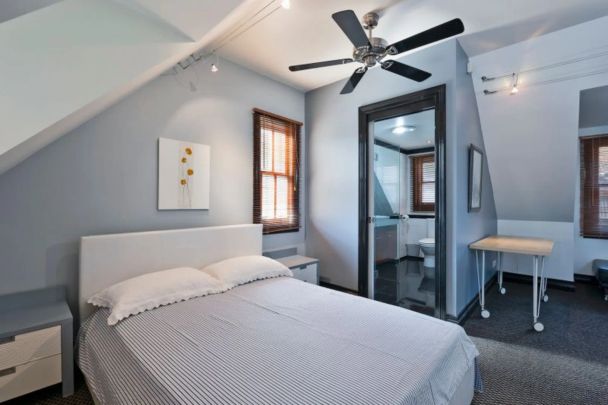 Chic Furnished Apartment in Gorgeous Linley Point - Photo 1