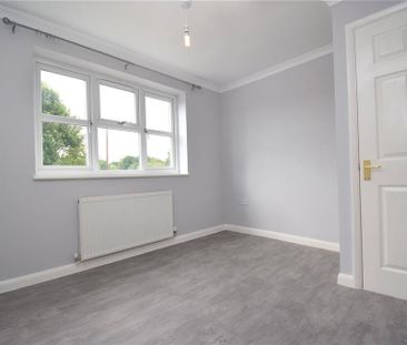 4 bedroom detached house to rent - Photo 5