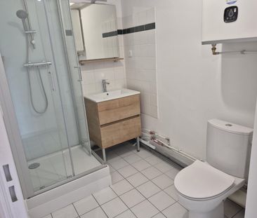 Location Appartement 2 pièces 37m² ARRAS 62000 - Photo 2