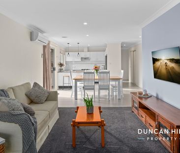 Light And Bright - Photo 2