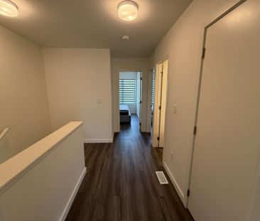 For Lease - 32 Rainwater Lane, Barrie, Ontario - Photo 1