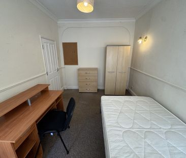 Ratcliffe Street, Burton Stone Lane - P10052 - Photo 4