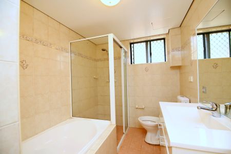 Ground Floor Two Bedroom Unit - Photo 5