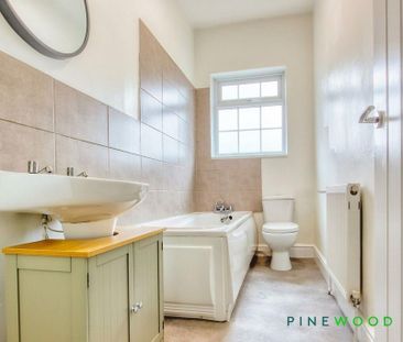 2 bedroom terraced house to rent - Photo 4