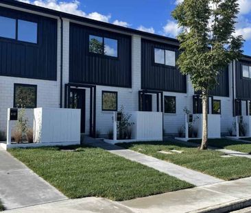 Great location, Quiet Street and close to the Beach and Walkways - Photo 4