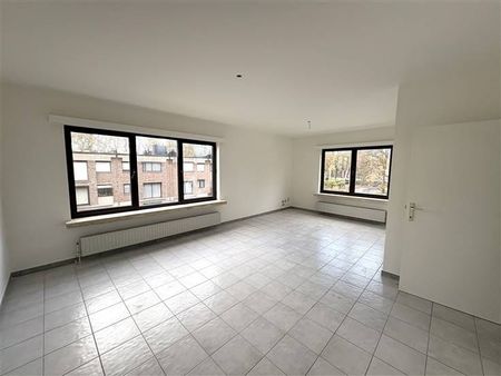 Appartement te huur - Foto 2