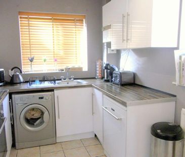 3 bedroom terraced house to rent - Photo 3