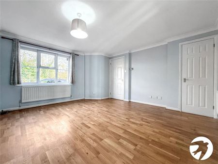 3 bedroom detached house to rent - Photo 2