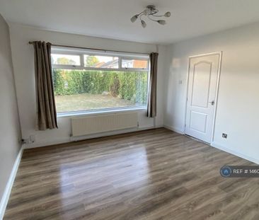 3 bedroom semi-detached house to rent - Photo 1