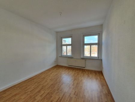* Zentral * Familienfreundliche, helle 3-Raum Wohnung mit Balkon* - Photo 3