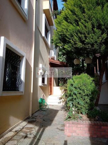 Μεζονέτα 300 τ.μ. προς ενοικίαση - Photo 2