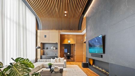 For Lease - 3240 William Coltson Avenue Unit# 713, Oakville, Ontario - Photo 2