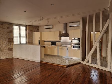 APPARTEMENT TYPE 4 EN HYPERCENTRE - Photo 3