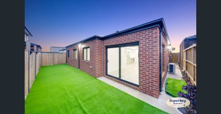 Modern Family Home in Prime Location - Photo 2