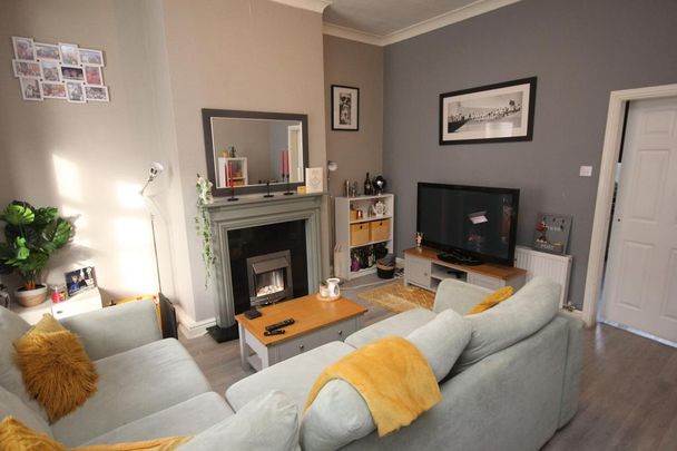 3 bedroom terraced house to rent - Photo 1