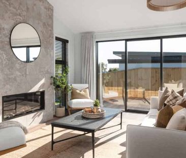 STUNNING EX SHOWHOME - Photo 2