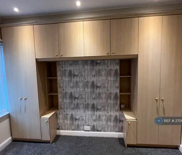 3 bedroom terraced house to rent - Photo 5