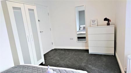 1 bedroom house of multiple occupation to rent - Photo 2