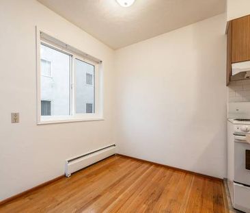 Savannah House - 1 Bedroom - Available Now - Photo 1