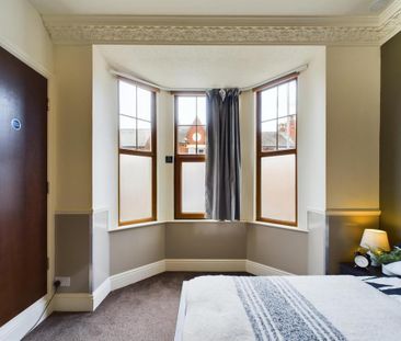 6 bedroom house to rent - Photo 4