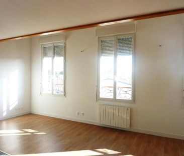 Location Appartement 3 pièces 67m² BORDEAUX 33000 - Photo 2