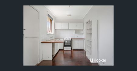 Charming 3 Bedroom Home! - Photo 5