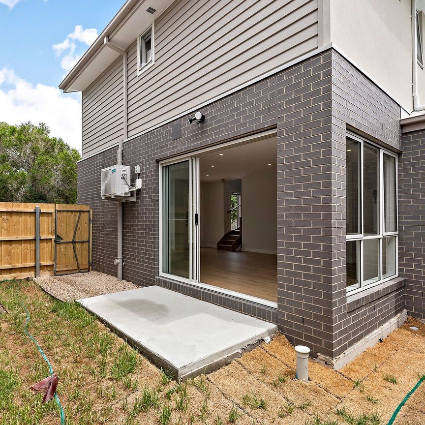 Brand-New Townhouse in Prime Beachside Location - Photo 1