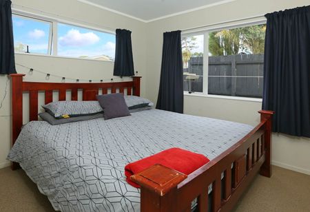 18A Camphora Place, Ranui, Auckland - Photo 3