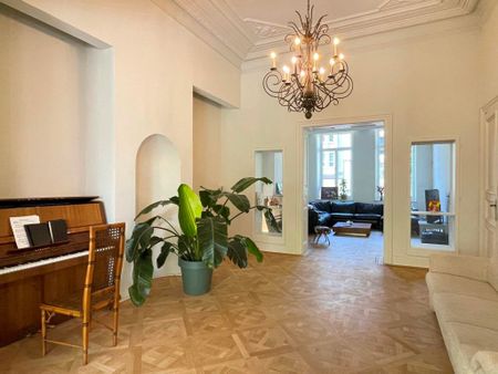 Prestigieus herenhuis met stadstuin gelegen Gent Sint-Pieters. - Photo 2