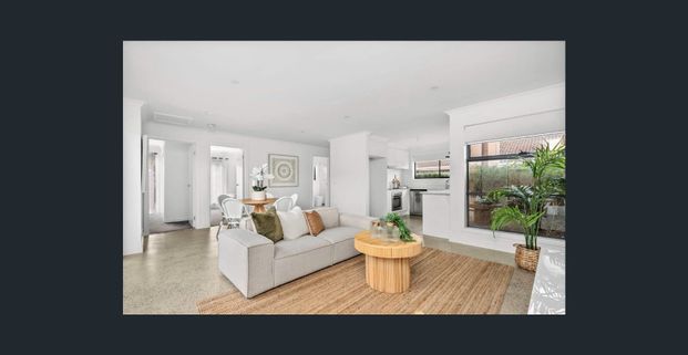 Stylish 2-bed Unit Just Steps from Pakington St! - Photo 1