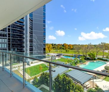 Sleek one-bedroom apartment - Photo 5