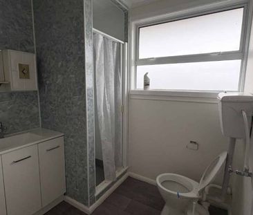 Handy, Homely Haven Near the Hospital - Photo 5