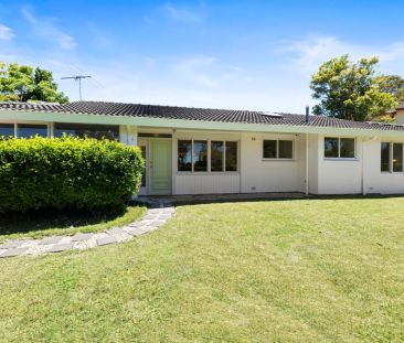 Stunning family oasis in prime location - Photo 6