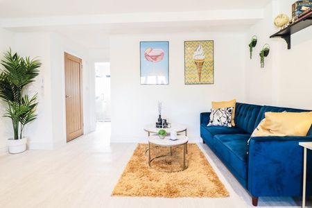 1 Bed Flat, Dog Kennel Hill, SE22 - Photo 2