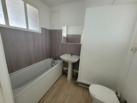 Location Appartement 3 pièces 61m² CALAIS 62100 - Photo 5
