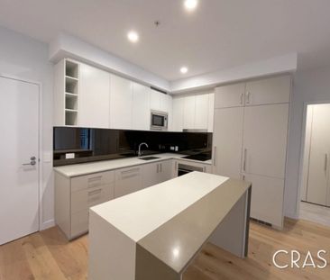 Spacious Inner-City NV Apartment - Photo 6