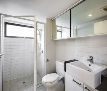 1 / 36 Stopford Street, WOOLOOWIN QLD 4030 - Photo 1