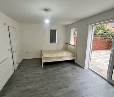 Burlington Mews, BIRMINGHAM - Photo 4