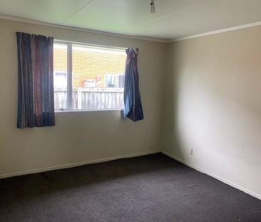 Convenient location on York - Photo 3