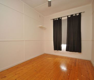 1 Carrig Avenue, Port Augusta - Photo 2