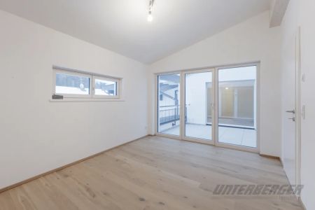 Exklusive neu ausgebaute - Penthauswohnung in Kitzbühel zu vermieten - Photo 4