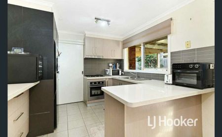For Lease � 56 Collins Crescent, Berwick VIC 3806 - Photo 4