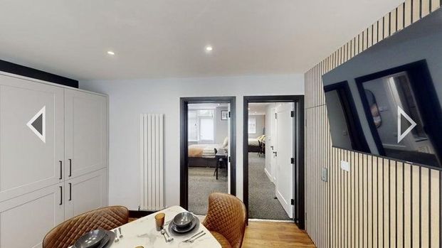 5 bedroom house of multiple occupation to rent - Photo 1