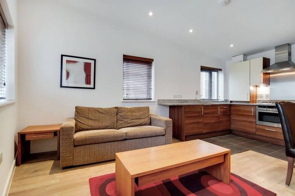 1 bedroom flat to rent - Photo 1