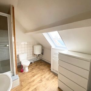 A louer secteur Gambetta studio MEUBLE de 27m2 - Photo 3