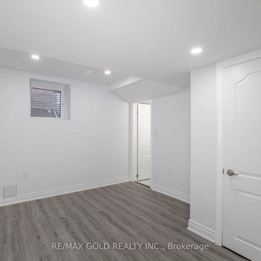 For Lease - 107 Banbridge Crescent, Brampton, Ontario - Photo 1