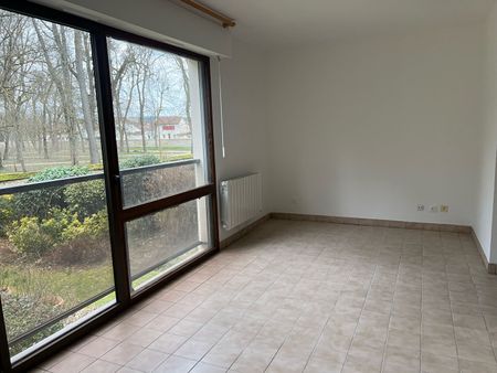 Location Appartement 1 pièce 24m² - Photo 2